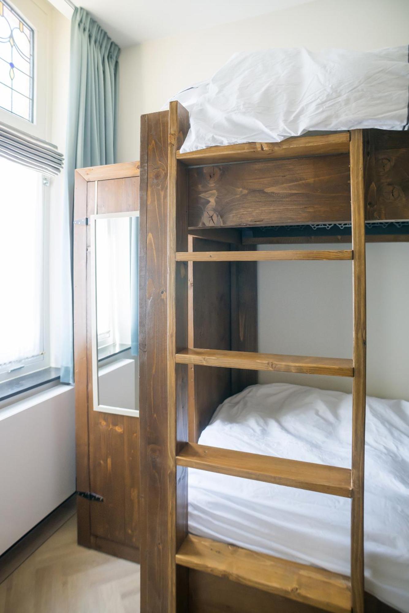 Petite Room With Wifi, Ac, And Shared Kitchen Tilburg Zewnętrze zdjęcie